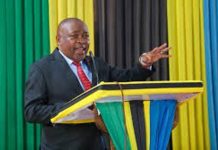 Education Officers Urged to Enhance Nonformal Education Education Officers Urged to Enhance Nonformal Education