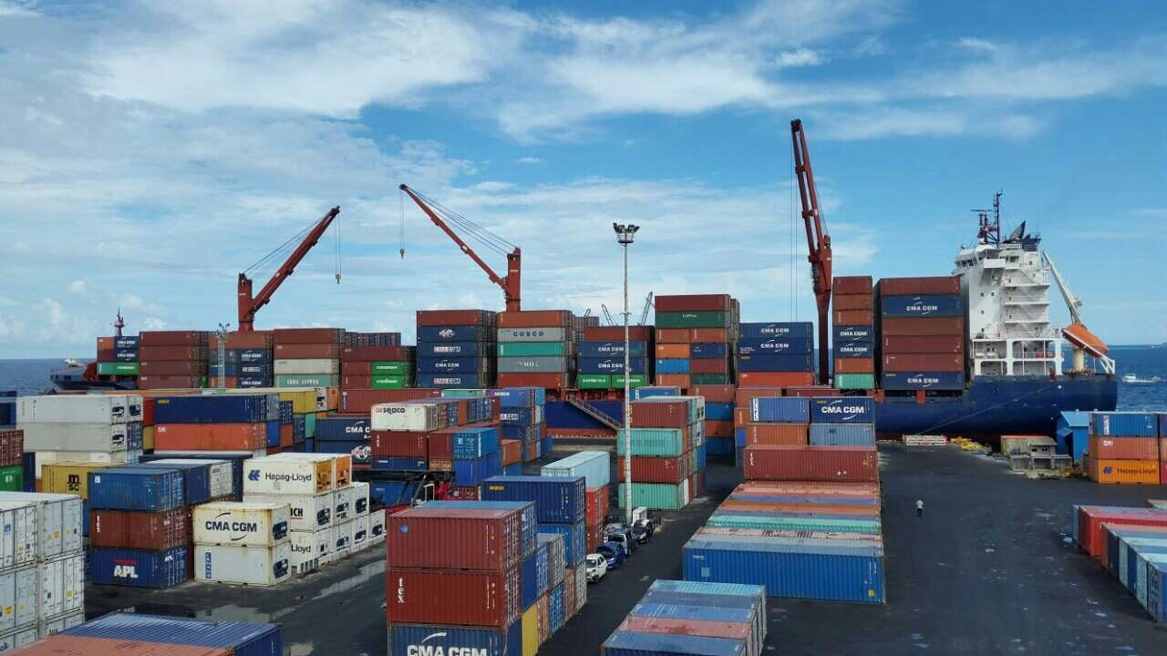 Exports boost external position recovery momentum Exports boost external position recovery momentum