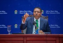 Never again! Never again!