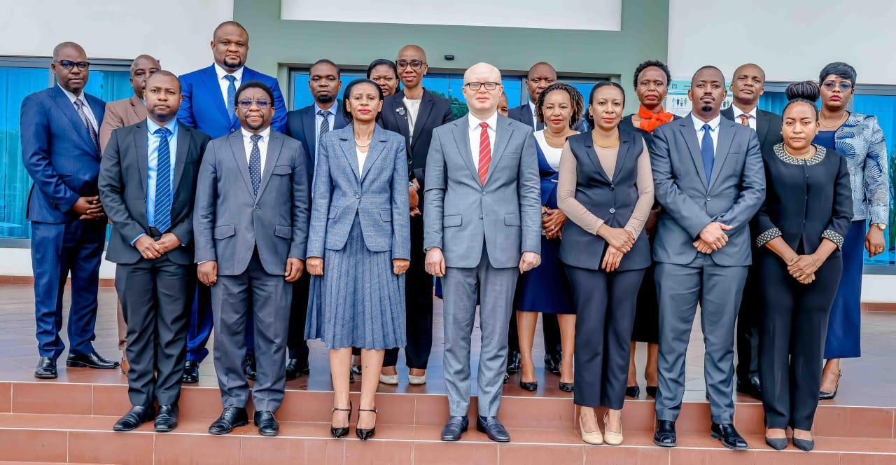 Solicitor General’s Office sets performance strategies Solicitor General’s Office sets performance strategies