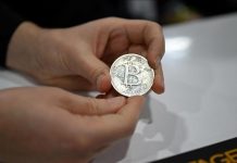 Bitcoin Weekly Downward Trend from Institutional Sell-Offs Bitcoin Weekly Downward Trend from Institutional Sell-Offs