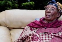 Manning Leaves Legacy of Integrity as Tributes Pour in Manning Leaves Legacy of Integrity as Tributes Pour in