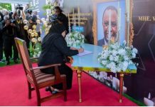 Dr Samia Leads Tanzanians in Paying Last Respects Dr Samia Leads Tanzanians in Paying Last Respects