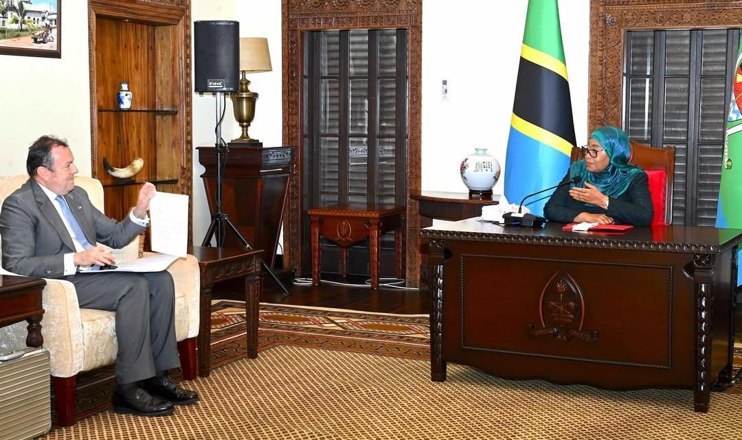 Samia Woos Italian Investors Samia Woos Italian Investors