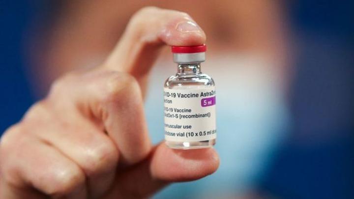 Vaccin AstraZeneca : pourquoi les avantages surpassent les risques Vaccin AstraZeneca : pourquoi les avantages surpassent les risques