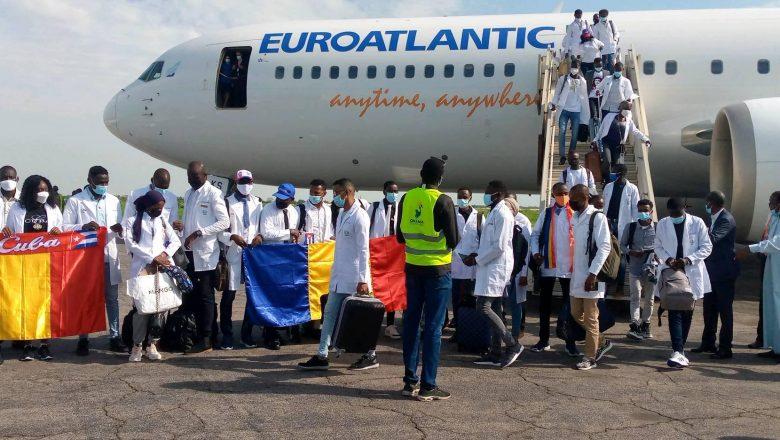 Tchad : retour au bercail de 143 médecins formés à Cuba Tchad : retour au bercail de 143 médecins formés à Cuba