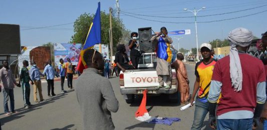 La rue crache du feu à N’Djamena contre la présence française