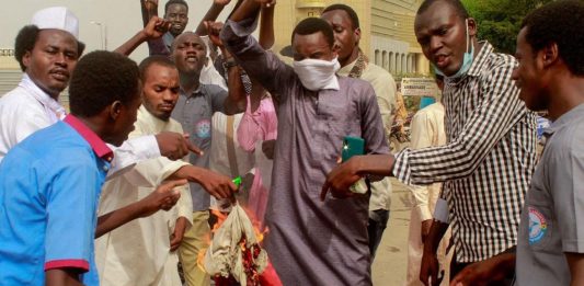 TCHAD : Après le Mali, le « démon » anti-français s’empare des Tchadiens