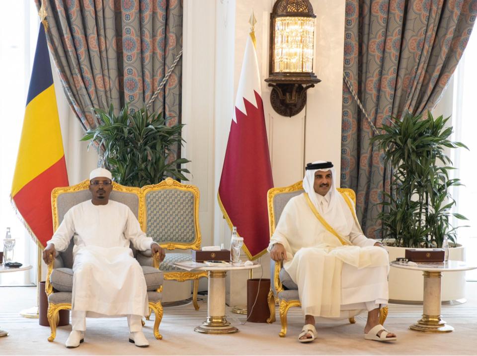 l'Émir du Qatar élevé au grade de dignité de grande croix de l'Ordre national