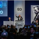 Une vente aux enchères James Bond rapporte près de 7 millions de livres Une vente aux enchères James Bond rapporte près de 7 millions de livres