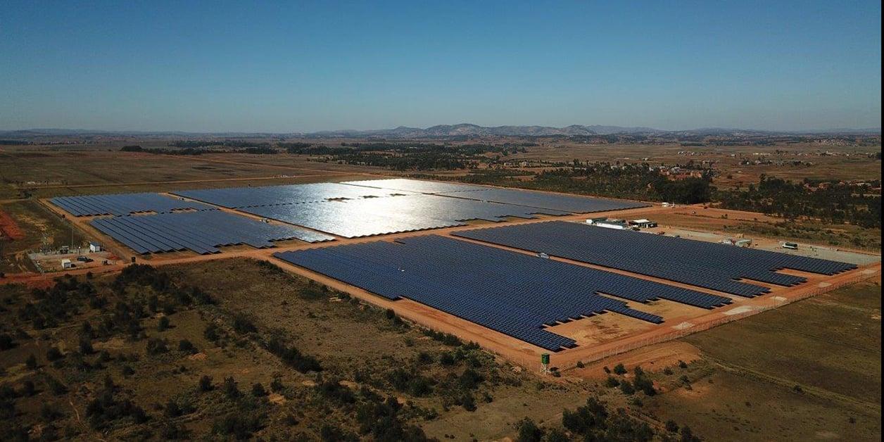Après les télécoms, le malgache Axian accélère dans l’énergie Après les télécoms, le malgache Axian accélère dans l’énergie