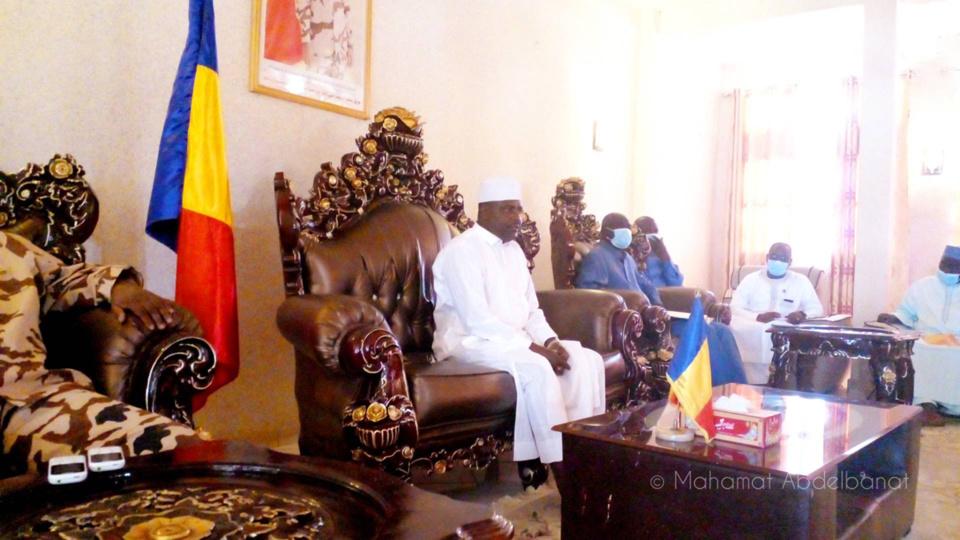 le gouverneur du Salamat soutient la vaccination contre le COVID-19 dans la province le gouverneur du Salamat soutient la vaccination contre le COVID-19 dans la province