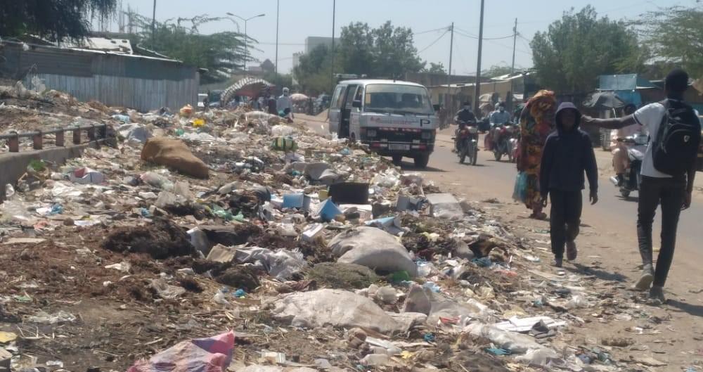 la ville de N’Djamena produit près de 1200 tonnes d’ordures par jour la ville de N’Djamena produit près de 1200 tonnes d’ordures par jour