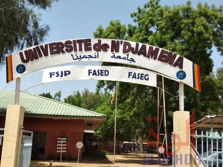 suppression des congés de Noël et du Nouvel an à l'Université de N'Djamena, en raison du retard suppression des congés de Noël et du Nouvel an à l'Université de N'Djamena, en raison du retard