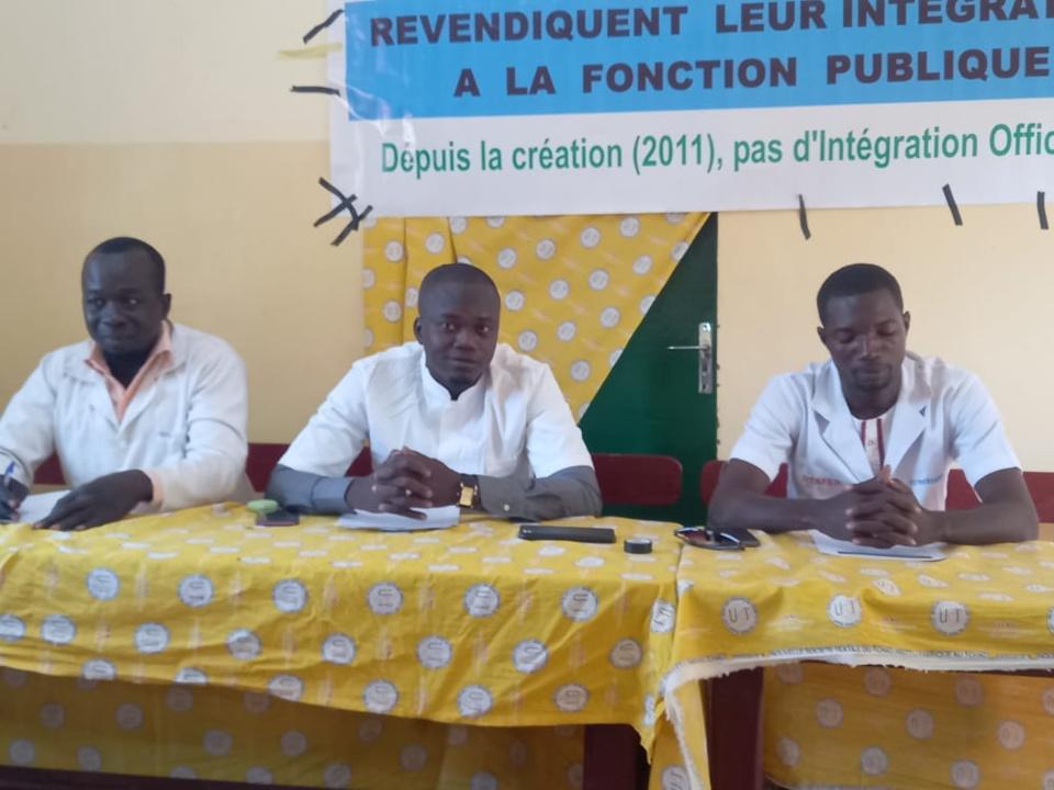 des diplômes réclament leur intégration et demandent à l’État des diplômes réclament leur intégration et demandent à l’État