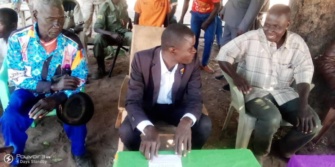 le chef de canton Bayaka plaide pour le vivre-ensemble à Guebe Youmale le chef de canton Bayaka plaide pour le vivre-ensemble à Guebe Youmale