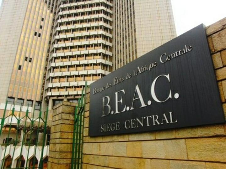 Les chefs d’entreprise des pays membres de la BEAC anticipent une régression de l’activité économique au premier trimestre 2023 Les chefs d’entreprise des pays membres de la BEAC anticipent une régression de l’activité économique au premier trimestre 2023