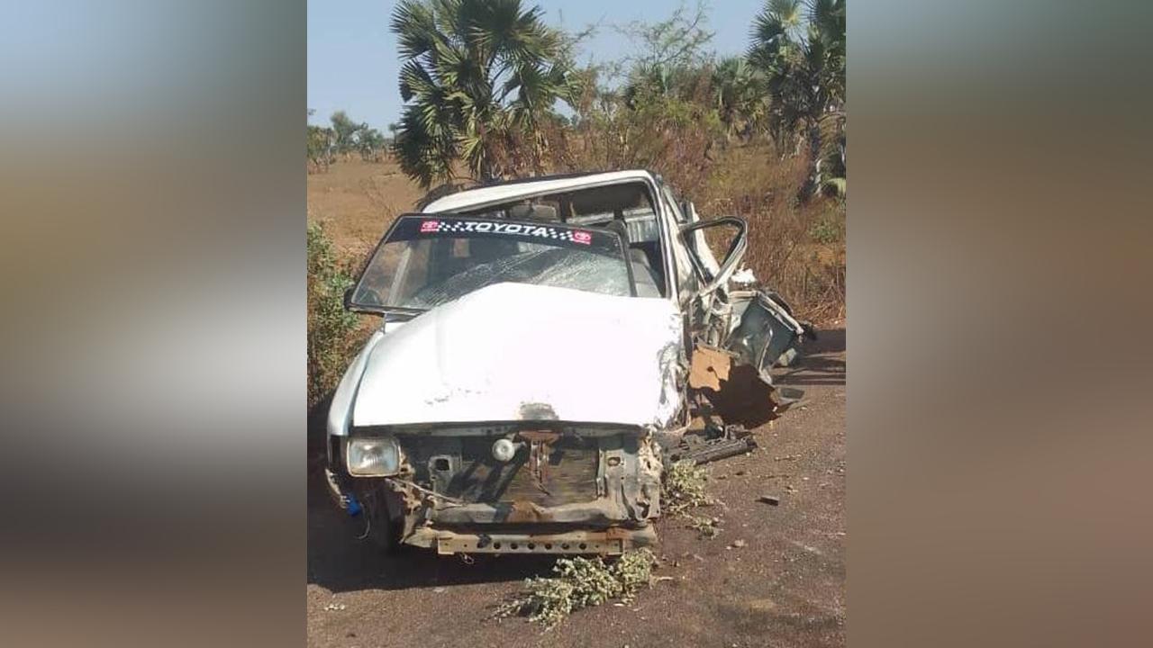  collision entre deux véhicules sur la route entre Bebidja et Mbikou collision entre deux véhicules sur la route entre Bebidja et Mbikou