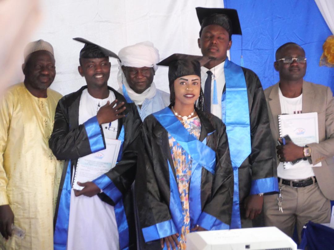 10 étudiants du complexe des formations sanitaires 10 étudiants du complexe des formations sanitaires