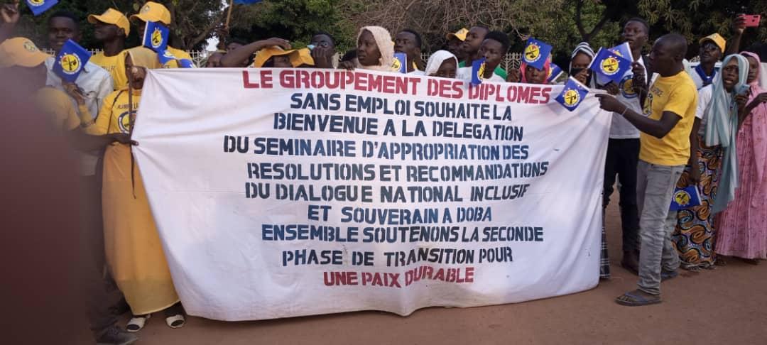 les diplômés sans emploi du Logone Oriental plaident leur sort auprès d'une délégation du MPS les diplômés sans emploi du Logone Oriental plaident leur sort auprès d'une délégation du MPS