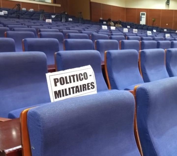 d’ex-politico-militaires refusent de quitter l’hôtel d’ex-politico-militaires refusent de quitter l’hôtel