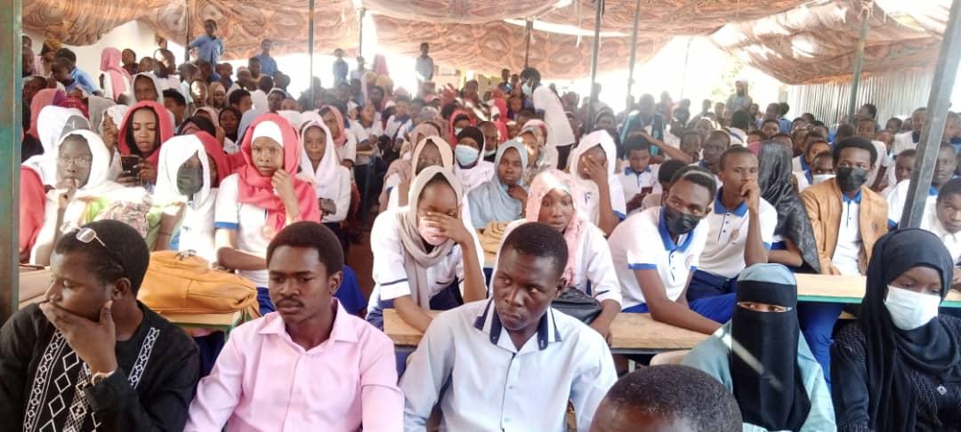 journée de sensibilisation au Complexe scolaire Mont Guera, une réflexion sur l'avenir des élèves journée de sensibilisation au Complexe scolaire Mont Guera, une réflexion sur l'avenir des élèves