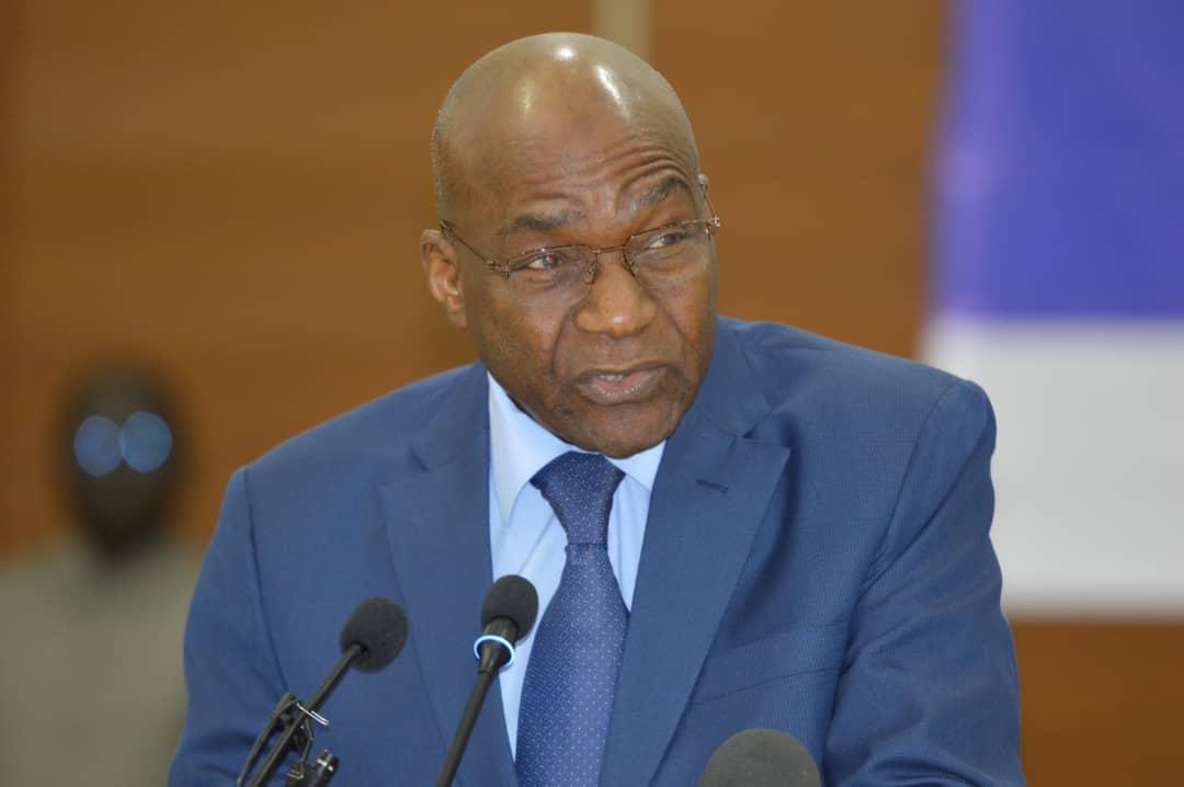 le Gouvernement s'engage à améliorer les conditions de travail des gouverneurs le Gouvernement s'engage à améliorer les conditions de travail des gouverneurs