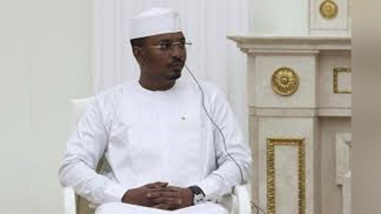 Refus de Deby de former un gouvernement d'union nationale - Le gâteau national ne se partage pas avec les loosers Refus de Deby de former un gouvernement d'union nationale - Le gâteau national ne se partage pas avec les loosers