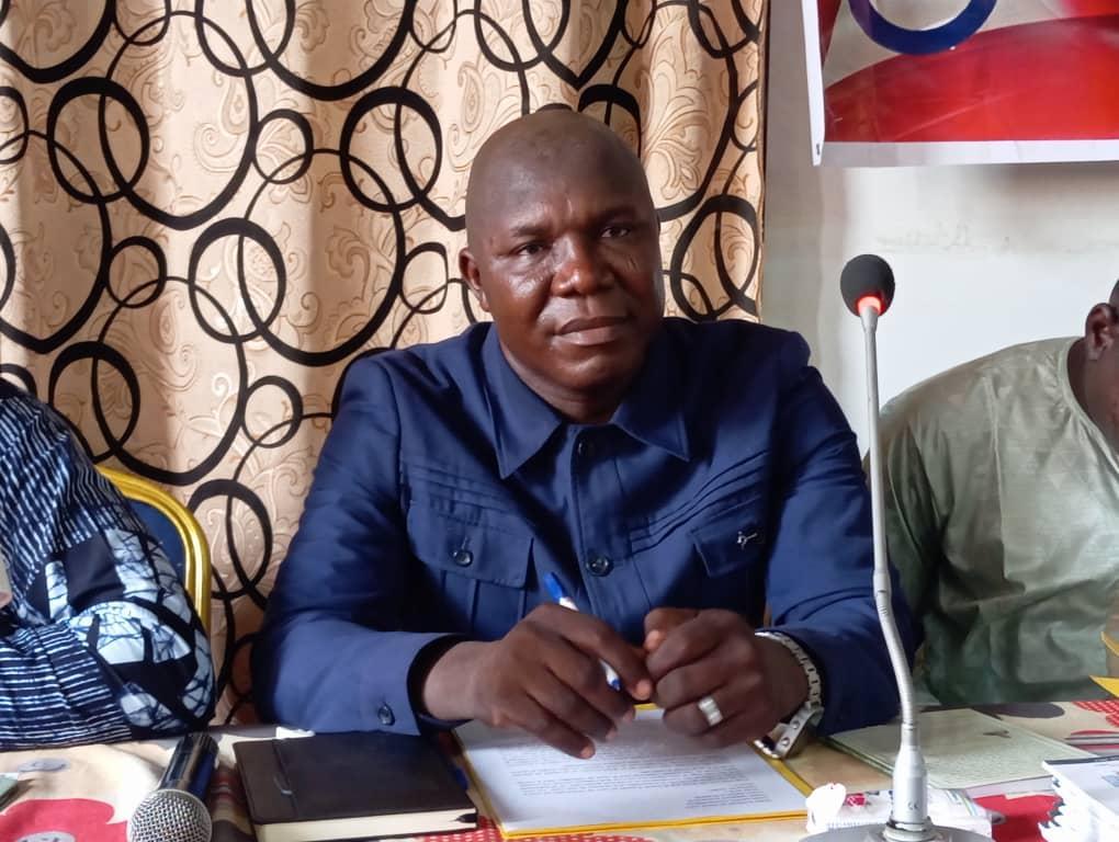 Littérature : Jean Doum-Hani Douksidi présente ses livres “Le mariage chez les Moussey/Mossi d’Afrique et sa portée éducative aujourd’hui” et “Repenser la réussite scolaire en Afrique à partir de la résilience” Littérature : Jean Doum-Hani Douksidi présente ses livres “Le mariage chez les Moussey/Mossi d’Afrique et sa portée éducative aujourd’hui” et “Repenser la réussite scolaire en Afrique à partir de la résilience”