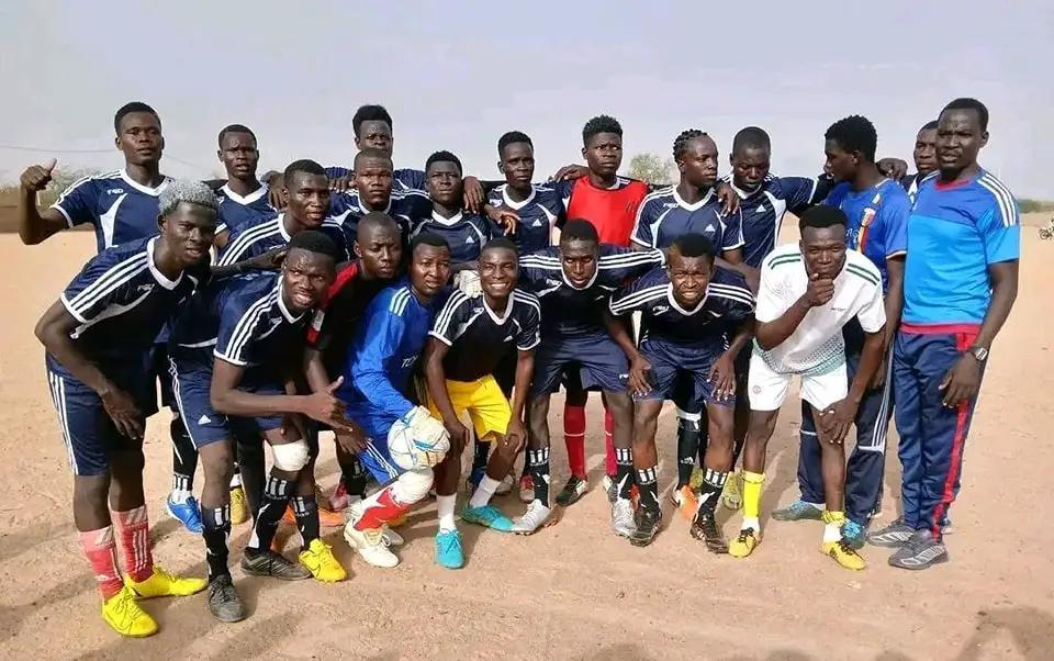 L'Université des Sciences et des Technologies d'Ati remporte un match de football contre l'Université Polytechnique de Mongo L'Université des Sciences et des Technologies d'Ati remporte un match de football contre l'Université Polytechnique de Mongo