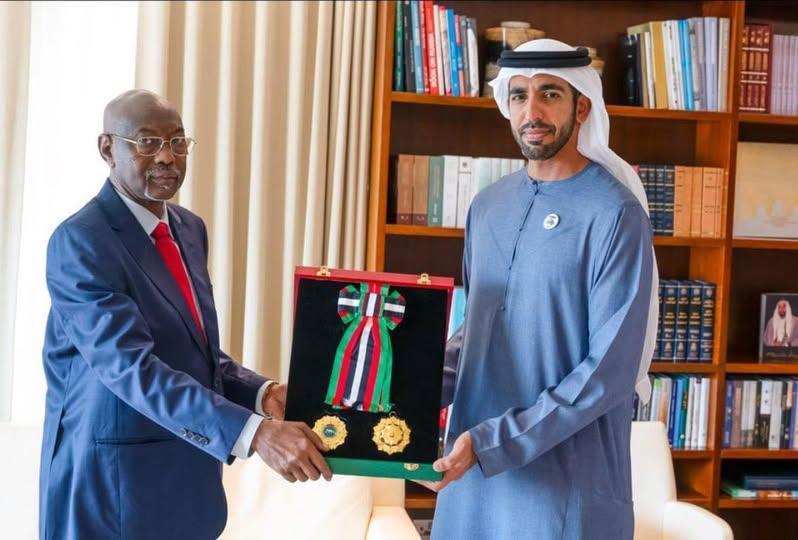 L'Ambassadeur du Tchad aux Émirats Arabes Unis honoré pour sa contribution au renforcement des relations bilatérales L'Ambassadeur du Tchad aux Émirats Arabes Unis honoré pour sa contribution au renforcement des relations bilatérales