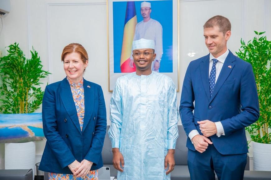 La Ministre Britannique du Développement International rencontre le Ministre Tchadien de l'Environnement La Ministre Britannique du Développement International rencontre le Ministre Tchadien de l'Environnement