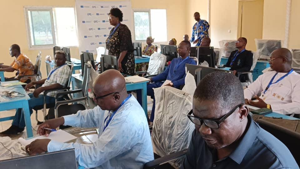 Les enseignants et responsables scolaires s’approprient les outils informatiques pour une éducation numérique efficace Les enseignants et responsables scolaires s’approprient les outils informatiques pour une éducation numérique efficace