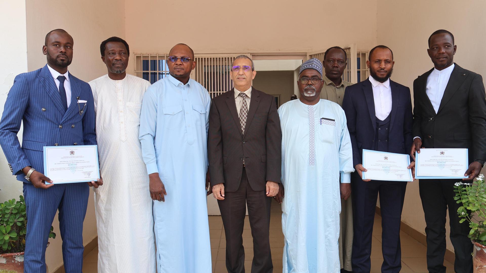 Trois Inspecteurs Des Douanes Honorés Par L'Ambassade Du Maroc Trois Inspecteurs Des Douanes Honorés Par L'Ambassade Du Maroc