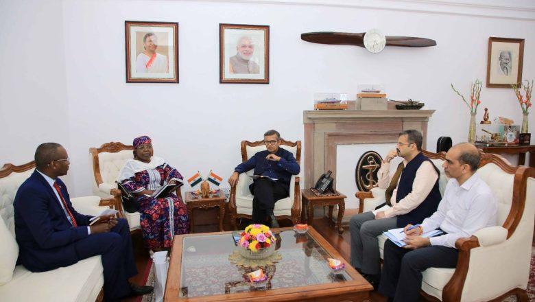 Ambassadeur Du Tchad En Inde Reçu Par Secrétaire À La Défense