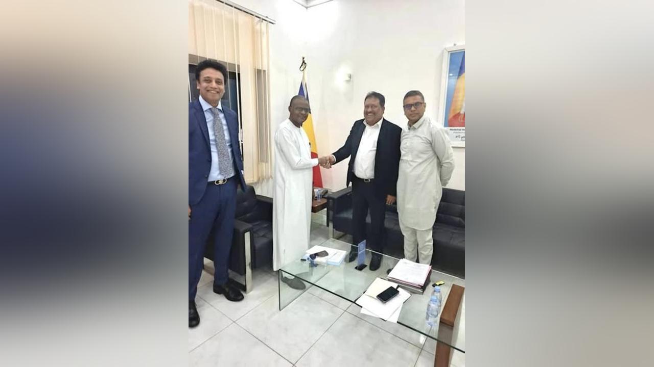 Ministre d'État Accueille Délégation d'Investisseurs Ministre d'État Accueille Délégation d'Investisseurs