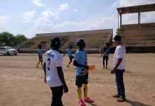 Football Rural: La Passion Dans La Poussière Football Rural: La Passion Dans La Poussière