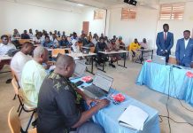 Soutenance Des Étudiants En Photovoltaïque À Abéché Soutenance Des Étudiants En Photovoltaïque À Abéché