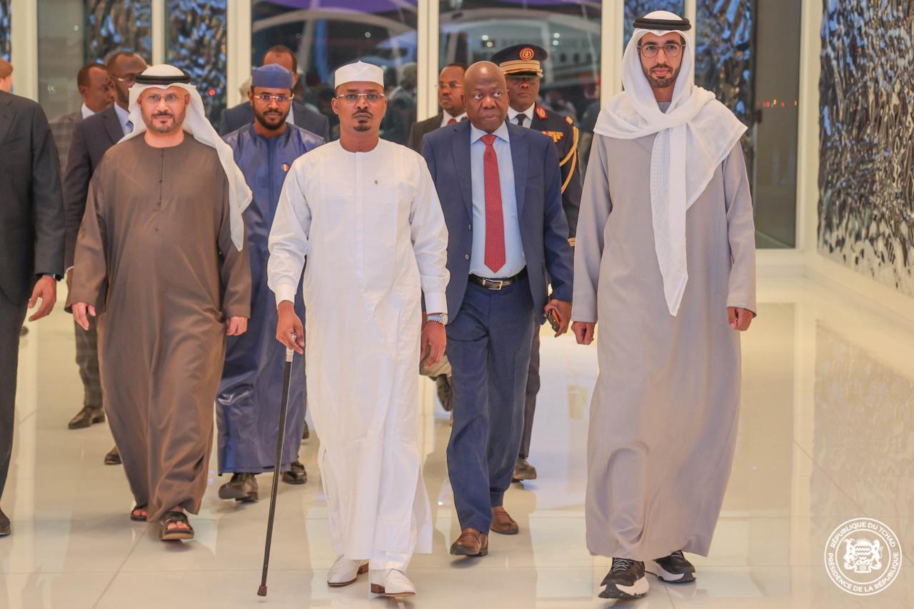 PND: Le président Tchadien est arrivé à Abu Dhabi PND: Le président Tchadien est arrivé à Abu Dhabi