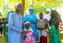 Distribution de Kits Scolaires à N’Djamena par PASCOV Distribution de Kits Scolaires à N'Djamena par PASCOV