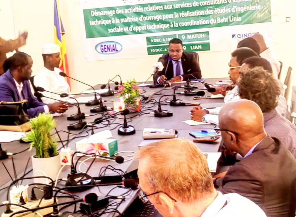 Études Sociales et Techniques pour le Bras du Chari Études Sociales et Techniques pour le Bras du Chari