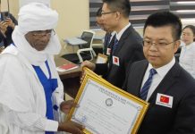 Tchad Honore La 20e Équipe Médicale Chinoise Tchad Honore La 20e Équipe Médicale Chinoise