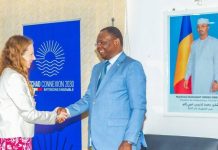 Diplomatie: Ambassadrice du Royaume-Uni et Premier Ministre Diplomatie: Ambassadrice du Royaume-Uni et Premier Ministre