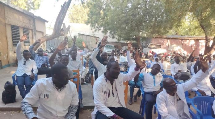 Médecins Poursuivent Grève Deux Semaines à Partir du 6 Janv Médecins Poursuivent Grève Deux Semaines à Partir du 6 Janv