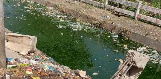à ‎N'Djamena, le canal de Chari-Mongo étouffe sous l'incivisme ‎