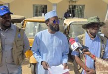 Ouaddaï Remet 50 Rakchas à Des Organisations Jeunes Femmes Ouaddaï Remet 50 Rakchas à Des Organisations Jeunes Femmes