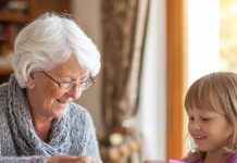 Garder Ses Petits-Enfants Est Bon Pour Le Cerveau Garder Ses Petits-Enfants Est Bon Pour Le Cerveau