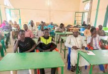 Femmes et Jeunes Renforcent Capacités en Entrepreneuriat Femmes et Jeunes Renforcent Capacités en Entrepreneuriat