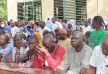 Soutien aux Enseignants Grévistes par une Coalition Soutien aux Enseignants Grévistes par une Coalition