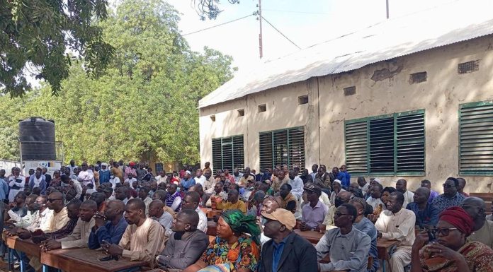 Grève des Enseignants à N’Djaména et Appel à l’Unité Grève des Enseignants à N'Djaména et Appel à l'Unité
